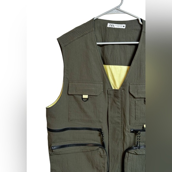 Zara Men’s Olive Green Utility Quick Dry Vest Size Small Medium NWOT - Picture 3 of 9